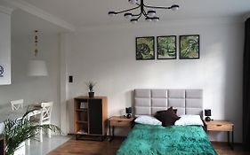 Grand-Tourist Center Point Apartments